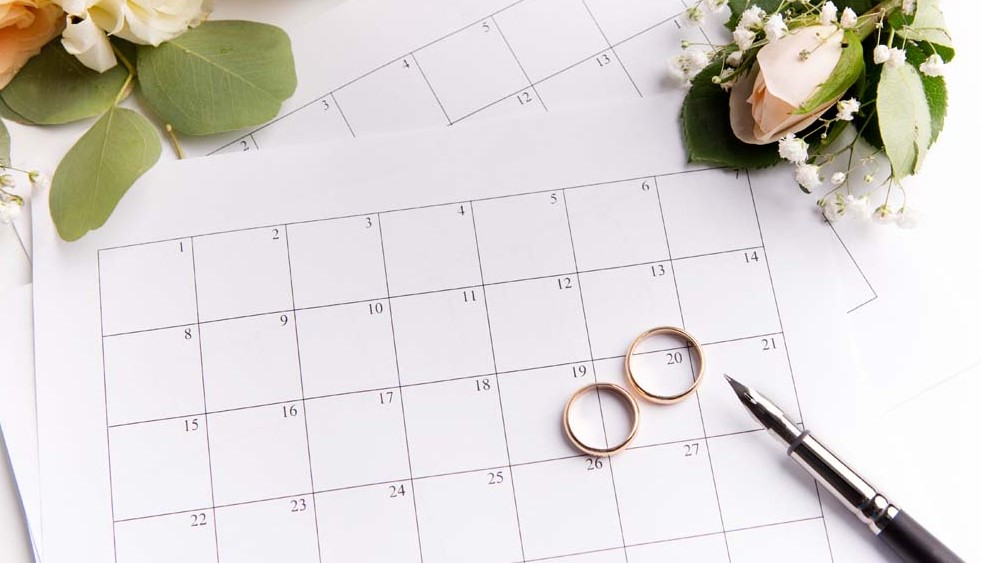 should-you-consider-postponing-your-wedding-to-2021.jpg